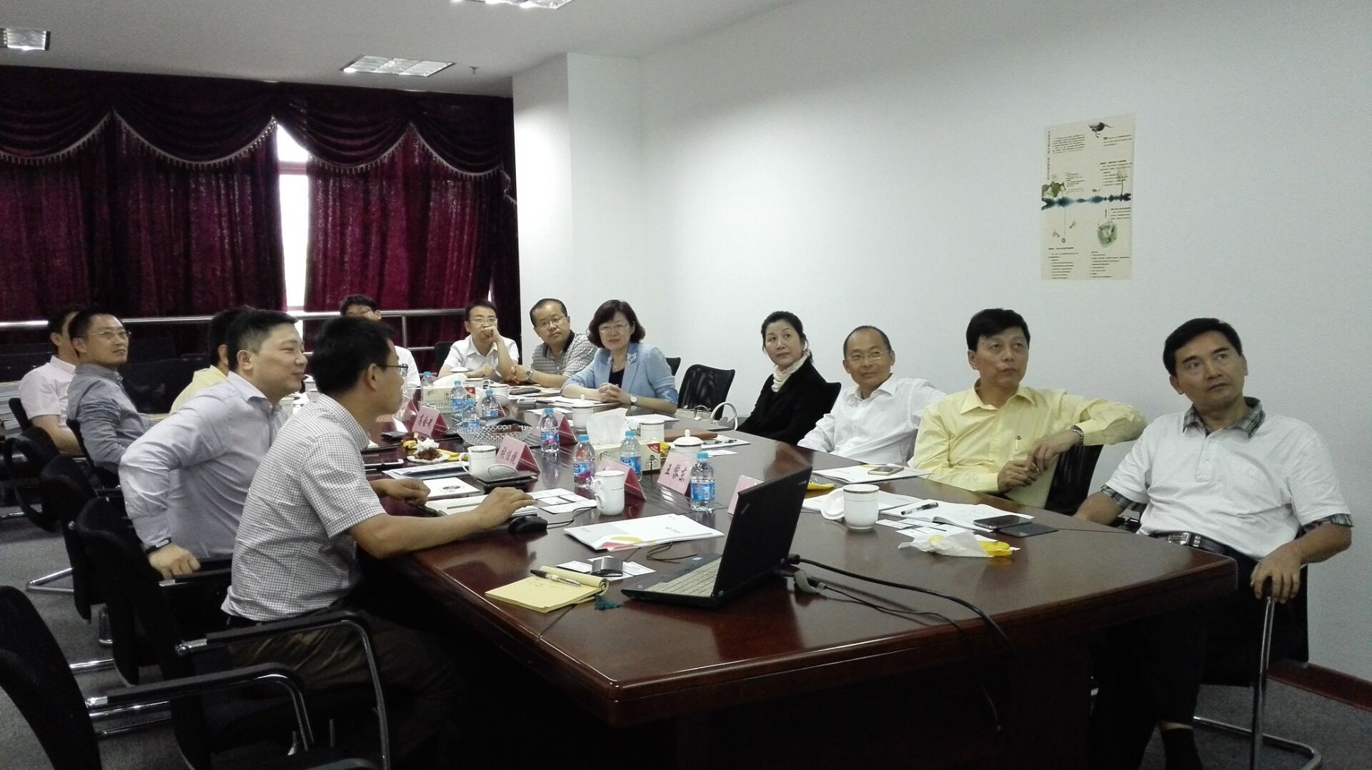 貴陽市委常委、副市長劉春成一行蒞臨中安科股份參觀訪問